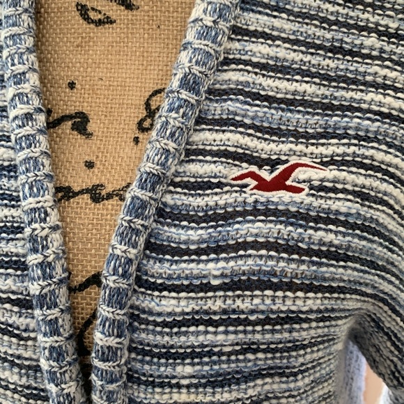 Hollister S ladies blue and white cardigan. Button up. Pockets. Vintage look - Picture 5 of 9